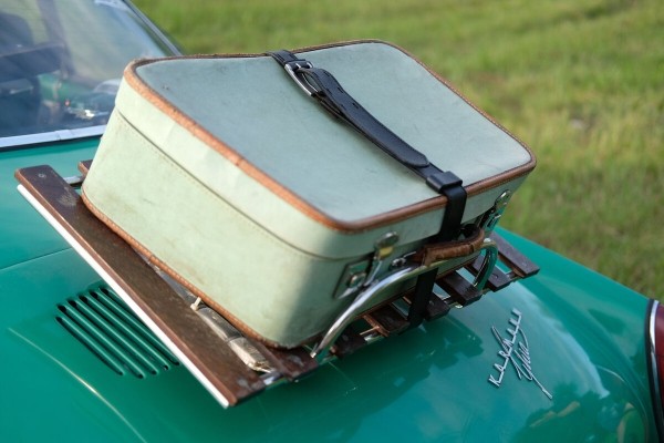 Porsche для домохозяек. Белорус рассказал о 48-летнем Volkswagen Karmann-Ghia Porsche для домохозяек. Белорус рассказал о 48-летнем Volkswagen Karmann-Ghia