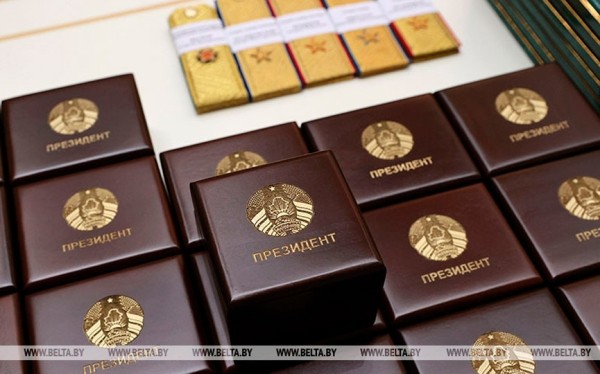 Александр Лукашенко заверил военных в неизменности госполитики по поддержке людей в погонах