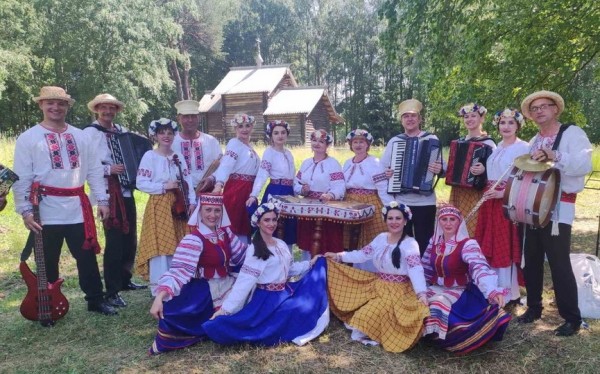 Народный ансамбль «Лiрнiкi» из Барановичского района побывал в Великом Новгороде