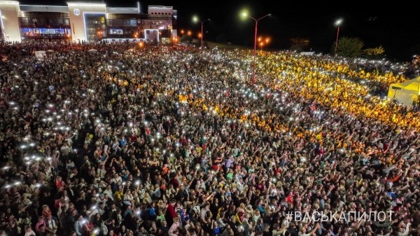 Посмотрите, сколько людей было на концерте в Бресте