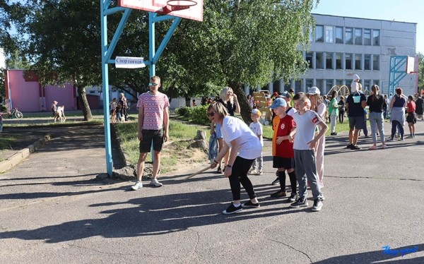 Что это за «движуха» была в Барановичах на Северном? Что это за «движуха» была в Барановичах на Северном?