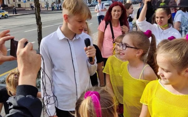 Барановичская «Грация» успешно станцевала на «Радуге над Витебском» Барановичская «Грация» успешно станцевала на «Радуге над Витебском»