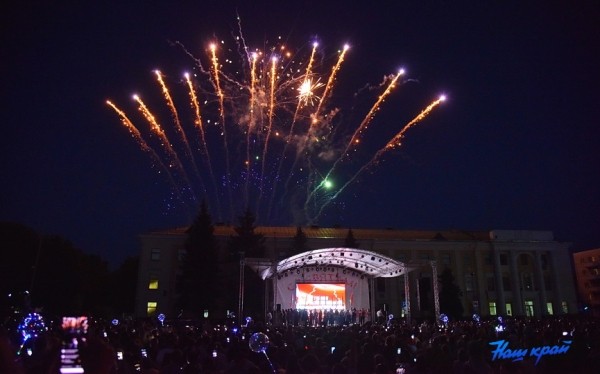 День Независимости в городе: Барановичи спели гимн вместе со всей страной! День Независимости в городе: Барановичи спели гимн вместе со всей страной!