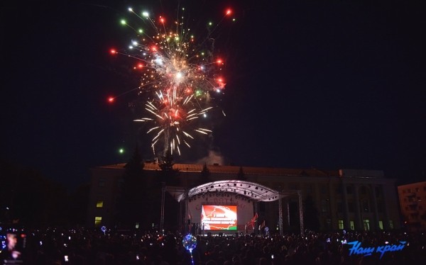 День Независимости в городе: Барановичи спели гимн вместе со всей страной! День Независимости в городе: Барановичи спели гимн вместе со всей страной!
