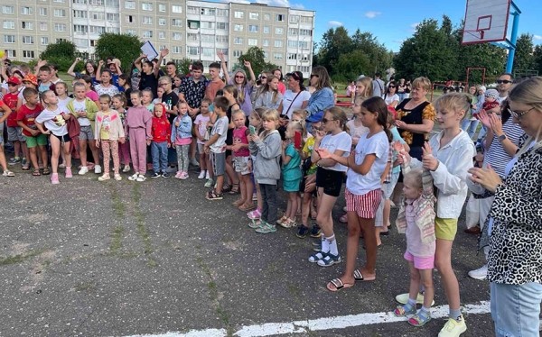 «Дворовые игры» завоевывают все больше почитателей и участников «Дворовые игры» завоевывают все больше почитателей и участников