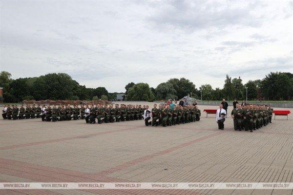 Более 120 студентов военной кафедры ГГМУ принесли присягу в Брестской крепости