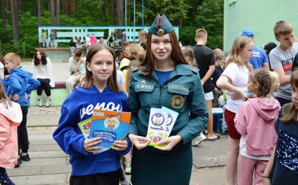 Лето без опасностей: в «Мечте» для детей провели развлекательно-обучающее мероприятие Лето без опасностей: в «Мечте» для детей провели развлекательно-обучающее мероприятие