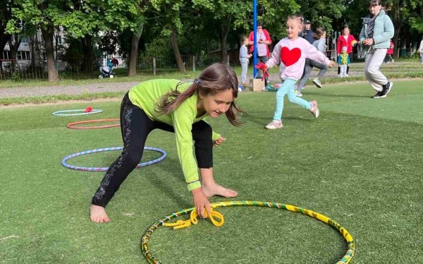 Почувствовали себя гимнастками юные жительницы Северного микрорайона Барановичей Почувствовали себя гимнастками юные жительницы Северного микрорайона Барановичей