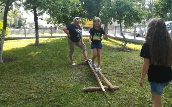 Проект «Дворовые игры» сделал остановку в гимназии № 4