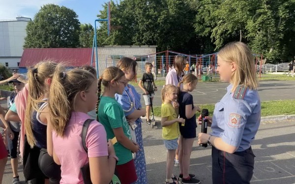 Проект «Дворовые игры» сделал остановку в гимназии № 4