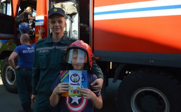 Сотрудники ГРОЧС провели конкурсы и викторины в гимназии № 2