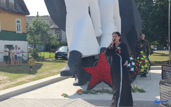 В Барановичском районе торжественно открыли обновленный памятник погибшим землякам