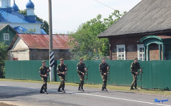 В Барановичском районе торжественно открыли обновленный памятник погибшим землякам