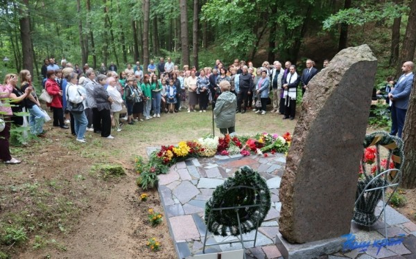 В Молчади почтили память 3 600 расстрелянных мирных жителей еврейской национальности