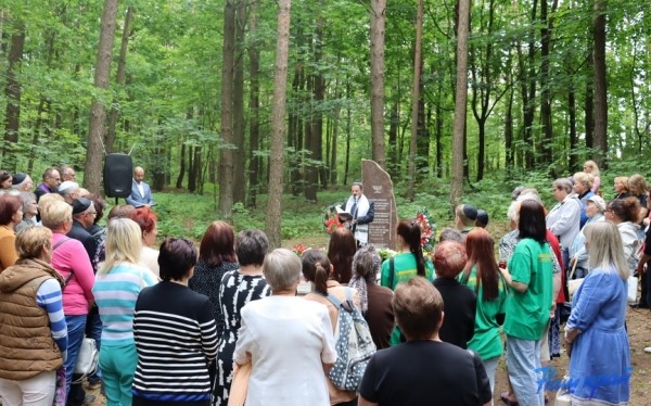 В Молчади почтили память 3 600 расстрелянных мирных жителей еврейской национальности