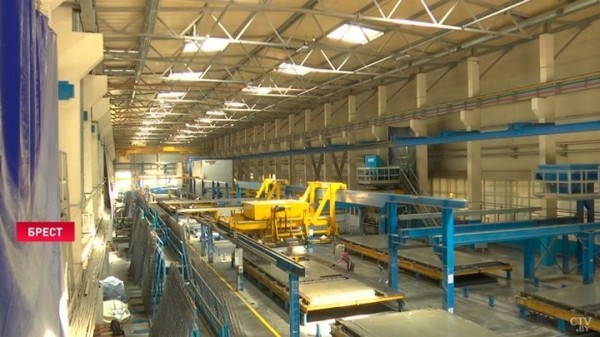 Завод КПД в Бресте выпустит коттеджи для Подмосковья. Сколько дней уходит на постройку одного? Завод КПД в Бресте выпустит коттеджи для Подмосковья. Сколько дней уходит на постройку одного?