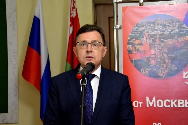 В Бресте открылась художественная выставка «От Москвы до Бреста» В Бресте открылась художественная выставка «От Москвы до Бреста»