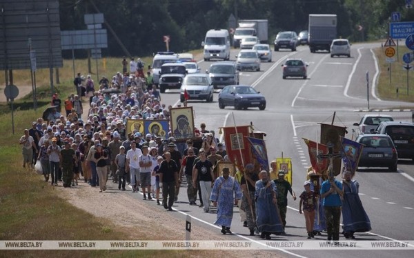 Сегодня в Слонимском районе начался Всебелорусский крестный ход. В субботу он пройдёт через Барановичский район Сегодня в Слонимском районе начался Всебелорусский крестный ход. В субботу он пройдёт через Барановичский район