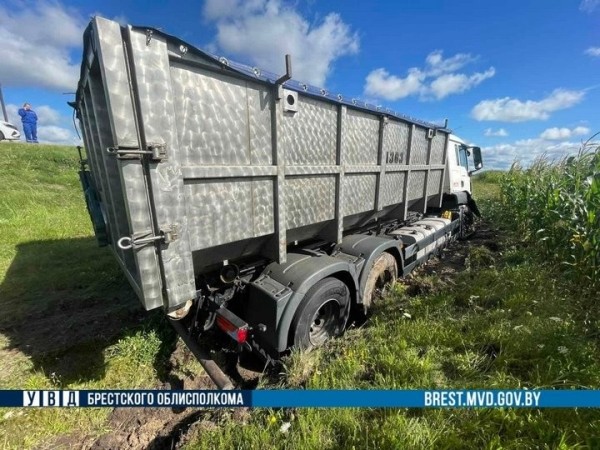 Грузовик попал в ДТП в Берёзовском районе