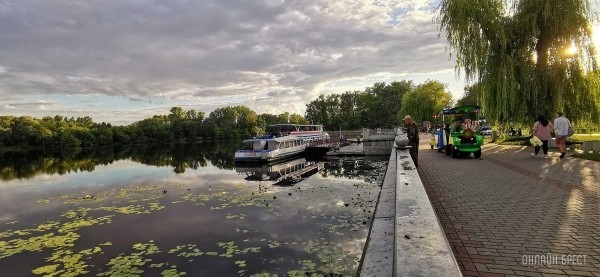 Читатель: Красивая Набережная в Бресте. Фото сделаны вчера вечером
             
                Читатель: Красивая Набережная в Бресте. Фото сделаны вчера вечером