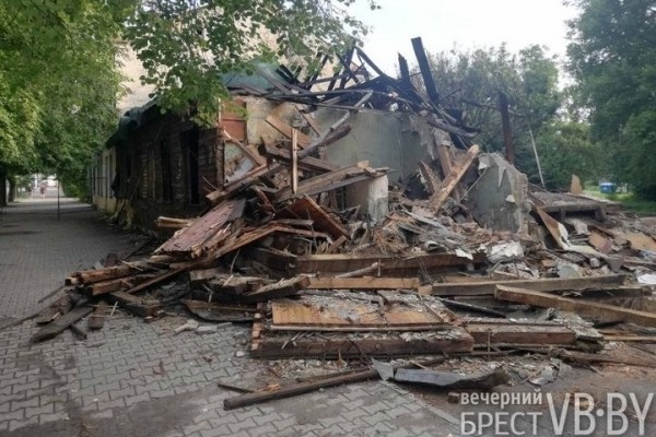 В бывшем «Итальянском квартале» Бреста сносят здание