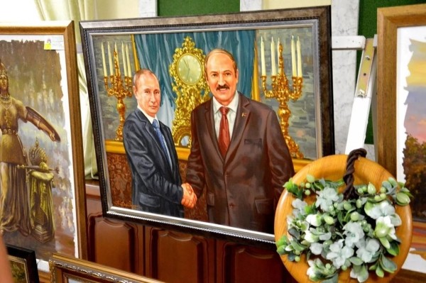 В Бресте открылась художественная выставка «От Москвы до Бреста» В Бресте открылась художественная выставка «От Москвы до Бреста»