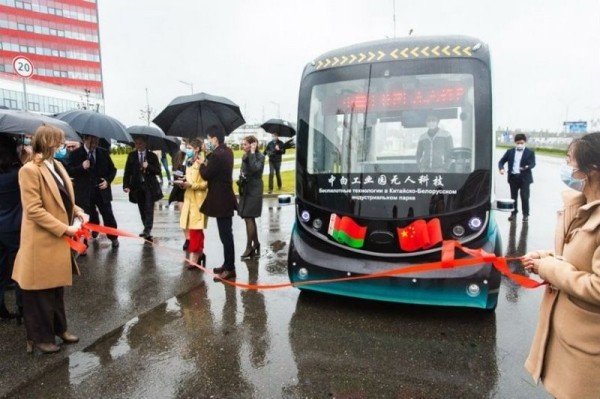 В Беларуси из-за долгов на продажу выставили беспилотный электромобиль. Что по цене?