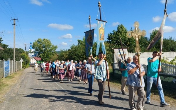 Фоторепортаж. Молчадь Барановичского района радушно встречала участников Всебелорусского крестного хода Фоторепортаж. Молчадь Барановичского района радушно встречала участников Всебелорусского крестного хода