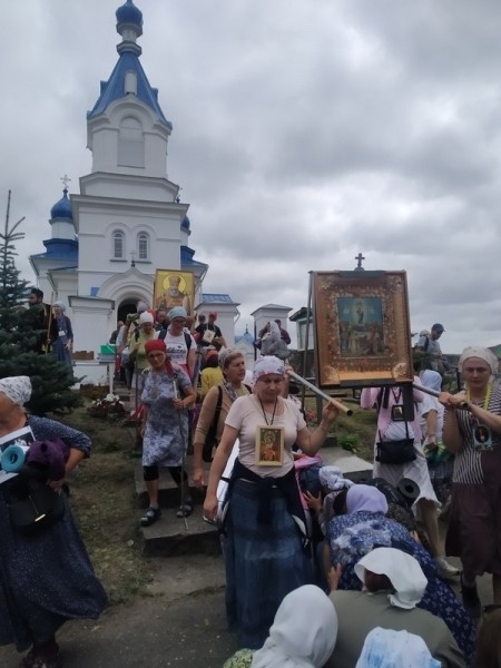 Фоторепортаж. Молчадь Барановичского района радушно встречала участников Всебелорусского крестного хода Фоторепортаж. Молчадь Барановичского района радушно встречала участников Всебелорусского крестного хода