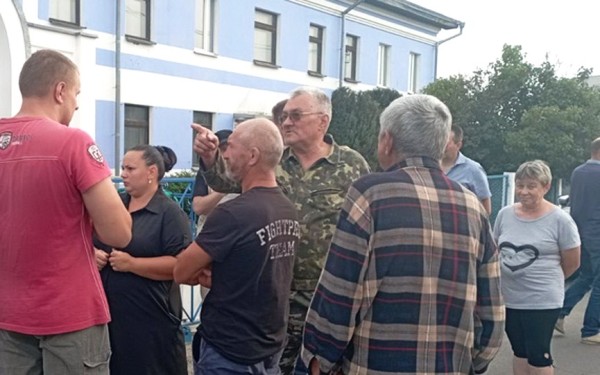 На собрании решали вопрос организации дорожного движения на улице Грибоедова в Барановичах На собрании решали вопрос организации дорожного движения на улице Грибоедова в Барановичах