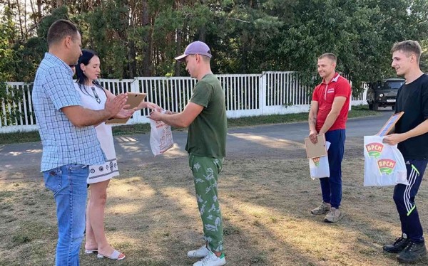 Награждена молодежь, работающая на зерносушильном комплексе в Барановичском районе Награждена молодежь, работающая на зерносушильном комплексе в Барановичском районе