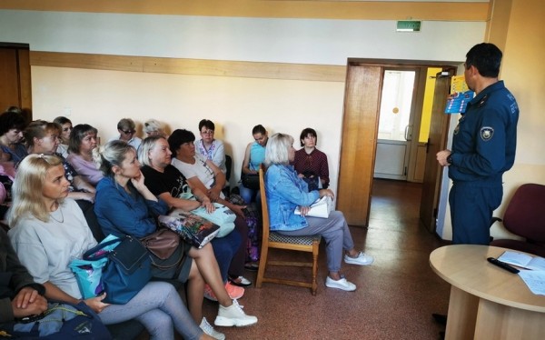 Социальным работникам напомнили о правилах безопасного поведения в быту и на водоемах Социальным работникам напомнили о правилах безопасного поведения в быту и на водоемах