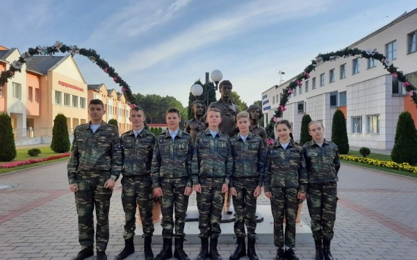 Учащиеся барановичской СШ № 9 представили Брестскую область на республиканском фестивале