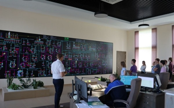 В Барановичах прошла встреча руководства электросетей с молодежью В Барановичах прошла встреча руководства электросетей с молодежью