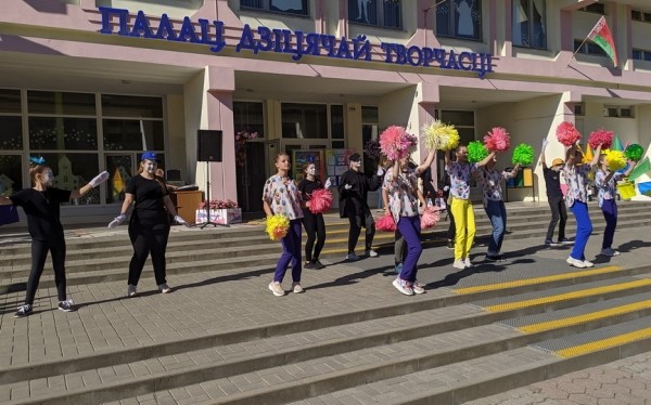 Забронировать места в объединения Дворца детского творчества Барановичей можно онлайн Забронировать места в объединения Дворца детского творчества Барановичей можно онлайн