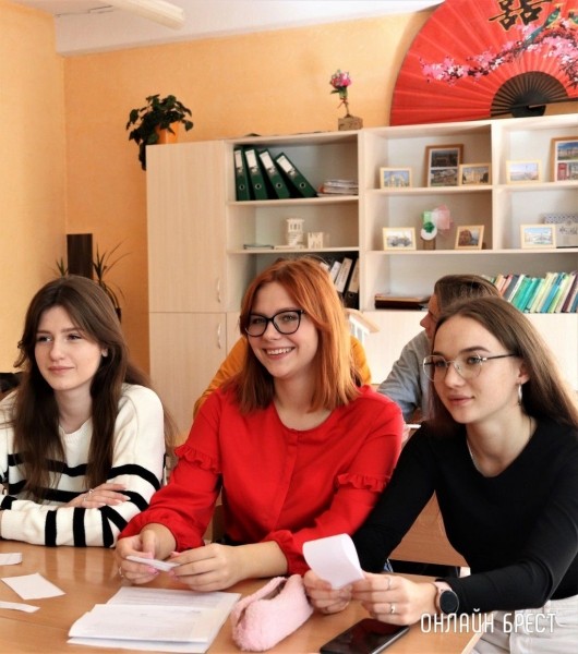 Читатель: Шестой день недели в школе № 28 г. Бреста проходит активно, ярко и с настроением
Читатель: Шестой день недели в школе № 28 г. Бреста проходит активно, ярко и с настроением