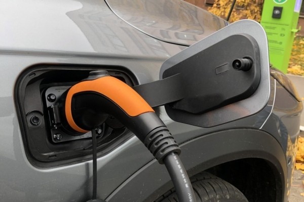 Взяли реальный расход и посчитали. Сравниваем стоимость пробега «электричек» и ДВС-моделей Взяли реальный расход и посчитали. Сравниваем стоимость пробега «электричек» и ДВС-моделей