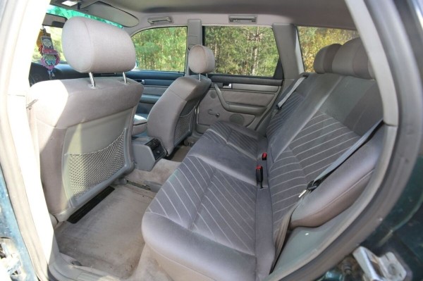 «Дедушка никого к машине не подпускал». История Audi A6 (С4), которая в семье белорусов уже 15 лет