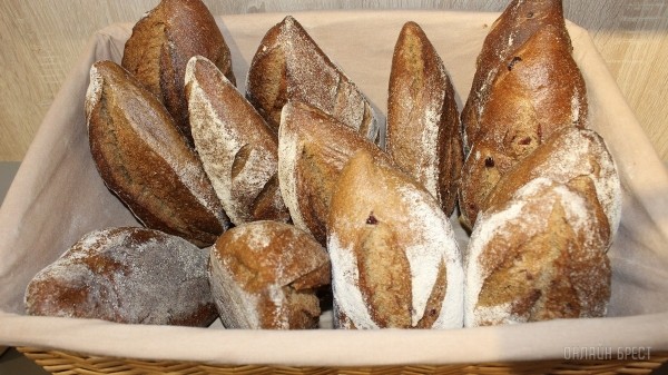 Будешь булочку? Еще бы! Брестская сеть пекарен-кондитерских предлагает вкуснейшую выпечку собственного производства, перед которой невозможно устоять