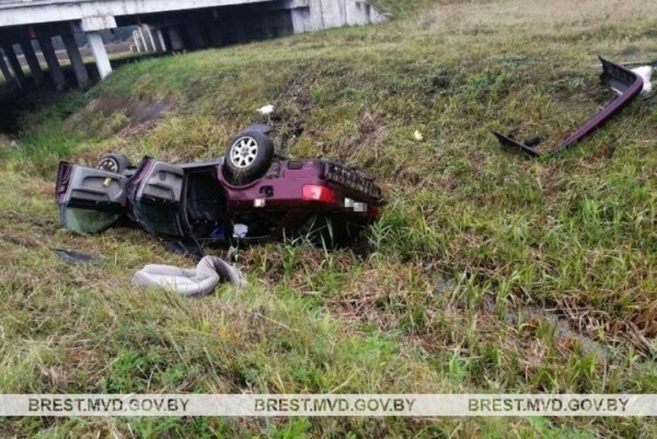 В Дрогичинском районе кобринчанка перевернулась на Audi (ищут очевидцев ДТП)