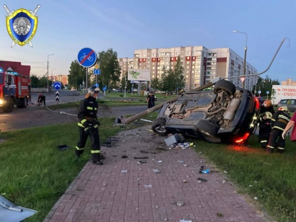 Пьяный водитель BMW разогнался до 146 км/ч и убил пассажира. СК о резонансной аварии BMW X5 в Полоцке