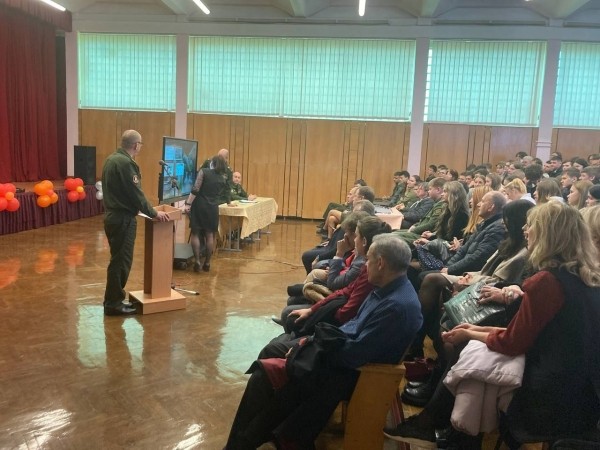 
                В Бресте проведена рекламно-агитационная работа с выпускными классами из 13 учреждений общего среднего образования города Бреста
            