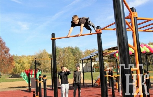 Воркаут-площадку открыли в Беловежском Воркаут-площадку открыли в Беловежском