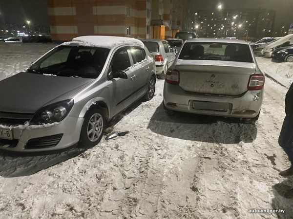 Покраска крыла двери — 50 рублей, новое зеркало — 14. Вы такие цены вообще видели? Cтраховая — да