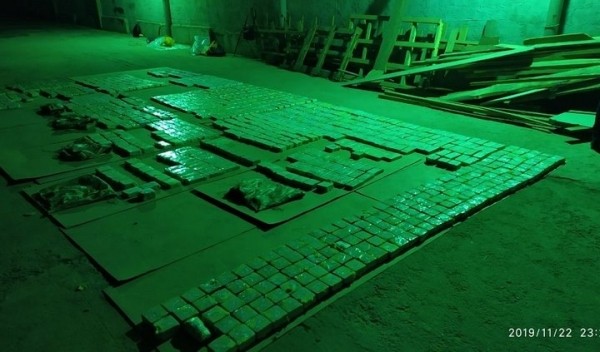 Полтонны героина сожгли на Минском тракторном заводе Полтонны героина сожгли на Минском тракторном заводе