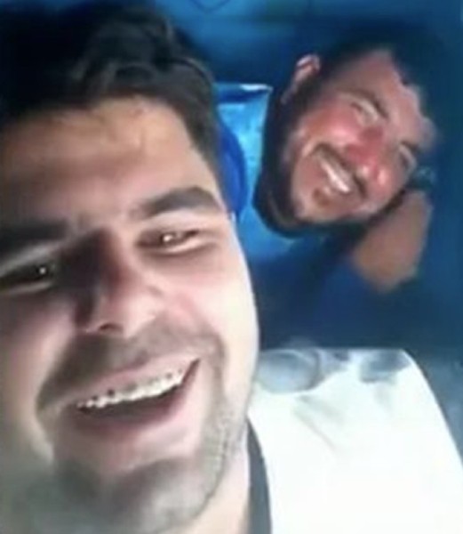 Рыбак упал за борт в океан и два дня просидел на сигнальном буе, прежде чем его спасли Рыбак упал за борт в океан и два дня просидел на сигнальном буе, прежде чем его спасли