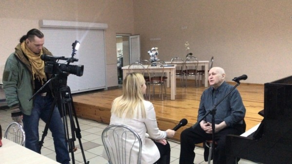 В средней школе № 20 г. Бреста состоялась творческая встреча с Эдуардом Семеновичем Ханком