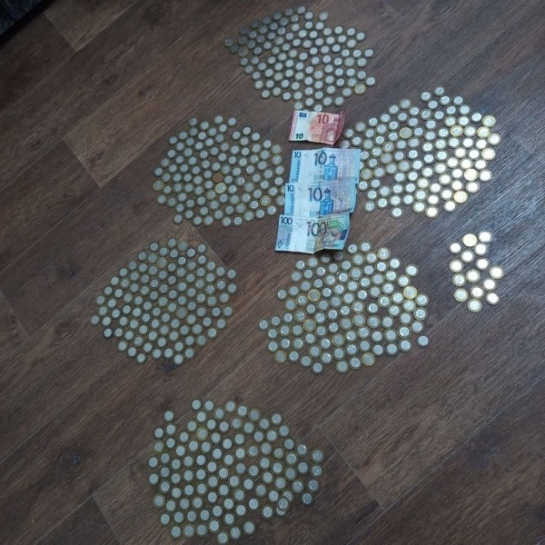 Что делать, если накопились монеты? Узнали, что предлагают банки белорусам