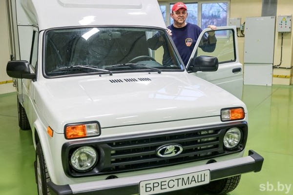 В Бресте стартовало российско-белорусское сборочное производство специальной автомобильной техники В Бресте стартовало российско-белорусское сборочное производство специальной автомобильной техники