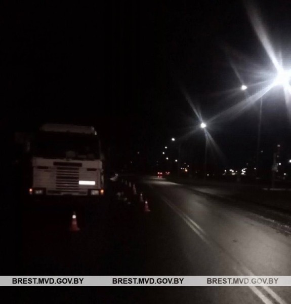 В Пинске фура сбила мужчину, а в Бресте Mercedes - пенсионерку В Пинске фура сбила мужчину, а в Бресте Mercedes - пенсионерку